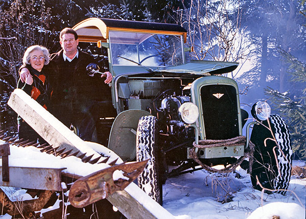 Familienfoto mit dem Hanomag Bauernschlepper RL20